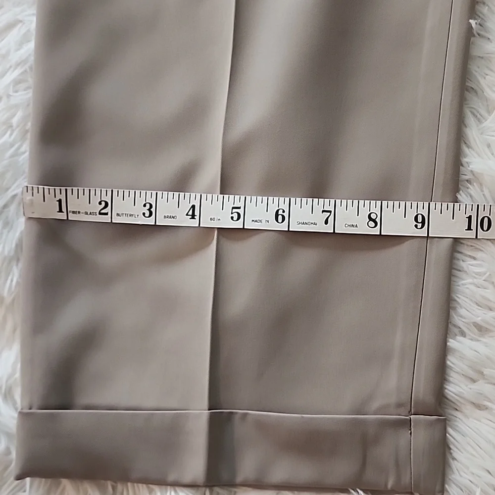 Haggar Classic Fit Mynx Dress Pants Brand New